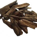 Woody fragrance oil